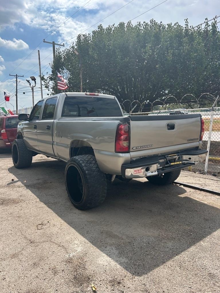 chevrolet silverado 2500hd 2003 1GCHK231X3F123920 image chevrolet silverado 2500hd 2003 1GCHK231X3F123920 image